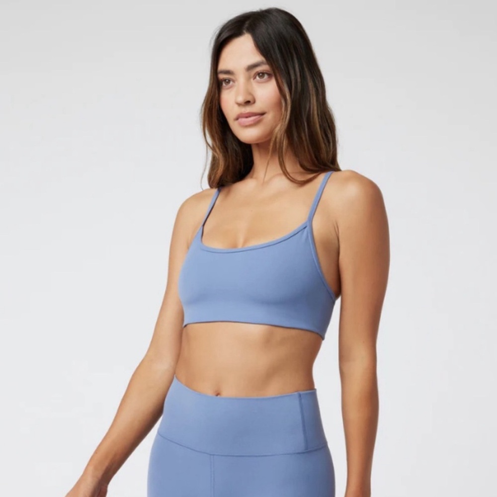 Vuori AllTheFeels Set in Blue Quartz